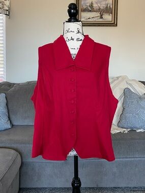 Recollections Vintage Sleeveless Red Button-Front Top